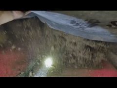 Εικόνα από κόκκινο-μαύρο καουτσούκ