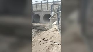 Ερπυστριοφόρο συρμάτινο πριόνι για κοπή γέφυρας