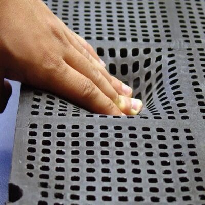 60*12mm High-wear ελαστικό οθόνη πάνελ με ατσάλινο πλαίσιο για αντιανέμματα εφαρμογές ορυχείων