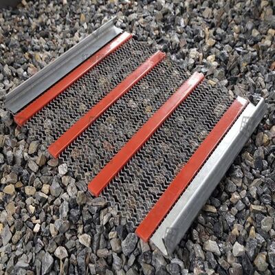 Αυτοκαθαριζόμενο Συρμάτινο Πλέγμα με Άνοιγμα 3.18mm-17.15mm για 40% Αυξημένη Παραγωγικότητα και 30% Μεγαλύτερη Ανοιχτή Επιφάνεια