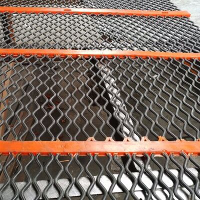 Τρίγωνο ανοίγματος αυτοκαθαριστική οθόνη από ανοξείδωτο χάλυβα με 2mm-18mm διαφάνεια για την επεξεργασία της εξόρυξης