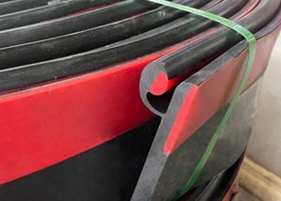 Πολυουρεθάνιο μεταφορέα ελέγχου σκόνης Φlexible Mining Conveyor Sealing Strip